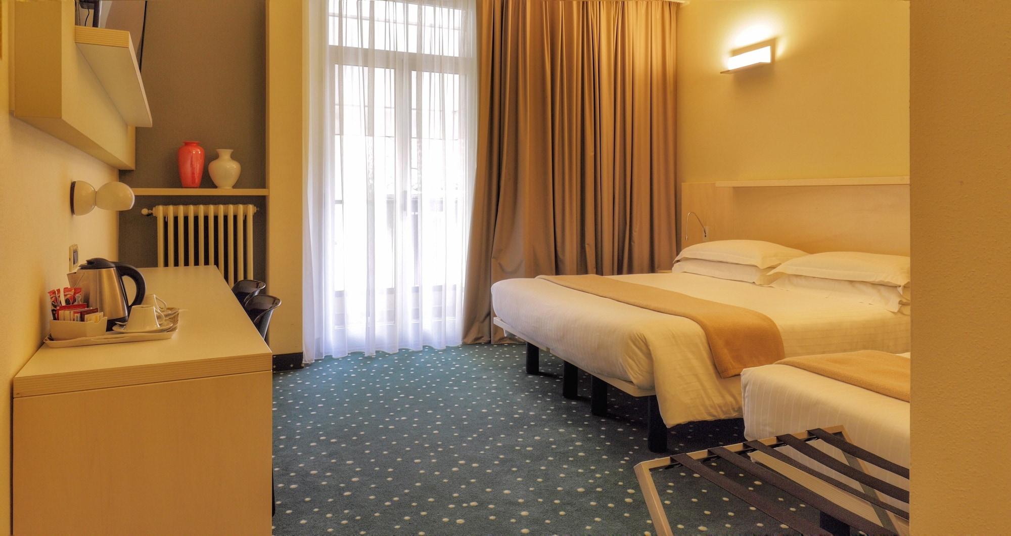Hotel Piroscafo Desenzano del Garda Dış mekan fotoğraf