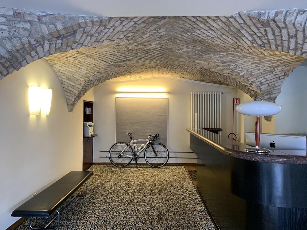 Hotel Piroscafo Desenzano del Garda Dış mekan fotoğraf