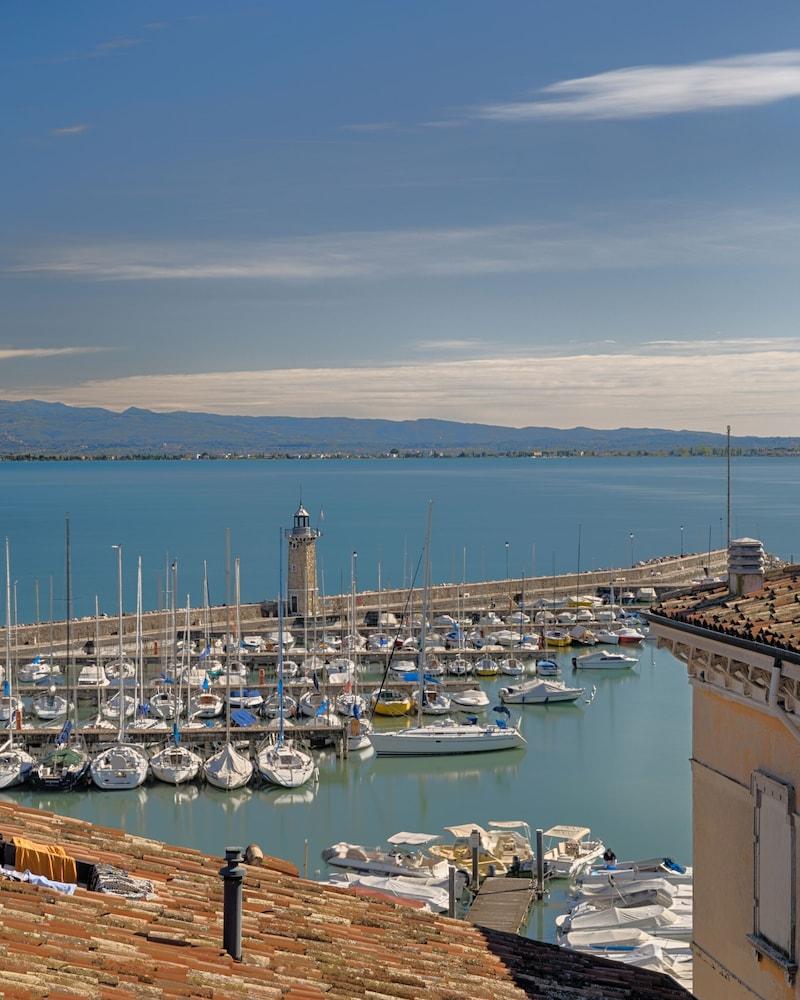 Hotel Piroscafo Desenzano del Garda Dış mekan fotoğraf
