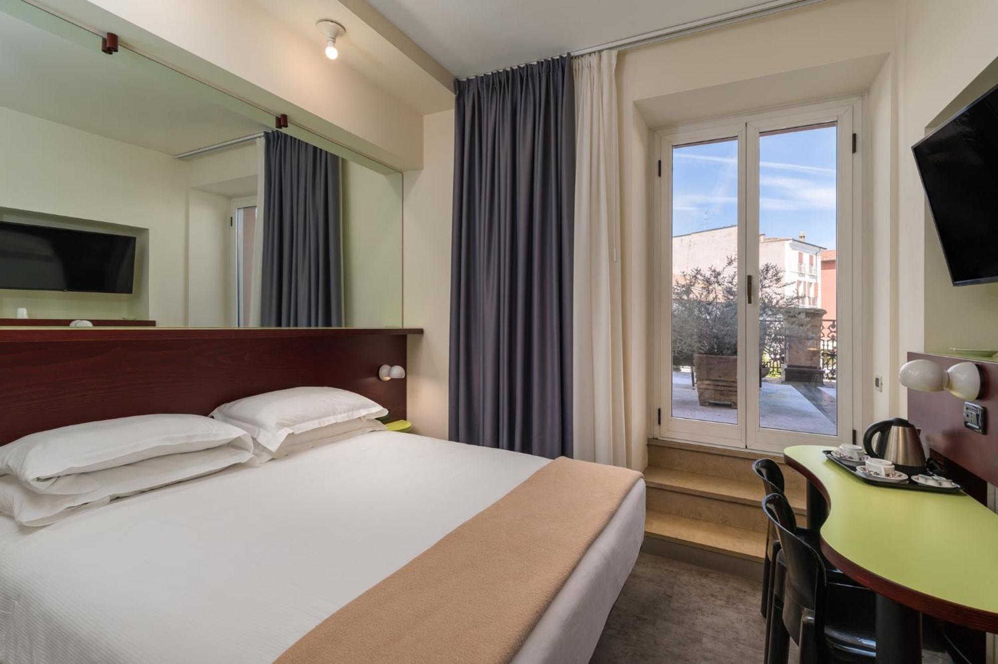Hotel Piroscafo Desenzano del Garda Dış mekan fotoğraf